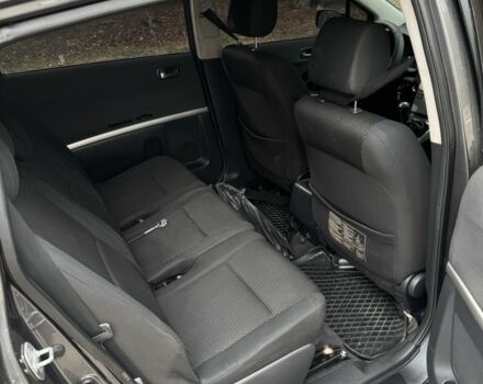 Сірий Тойота Королла Версо, об'ємом двигуна 2.2 л та пробігом 210 тис. км за 5500 $, фото 6 на Automoto.ua