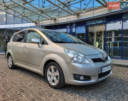 Серый Тойота Королла Версо, объемом двигателя 2.2 л и пробегом 197 тыс. км за 7300 $, фото 100 на Automoto.ua