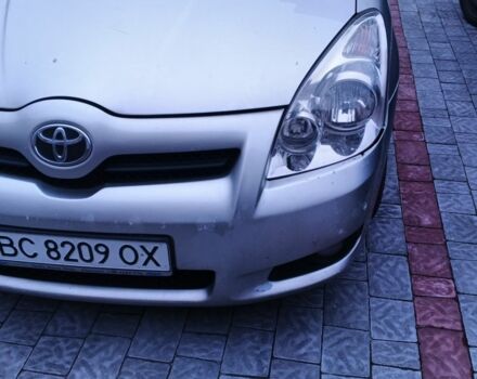 Серый Тойота Королла Версо, объемом двигателя 2.2 л и пробегом 260 тыс. км за 6300 $, фото 4 на Automoto.ua