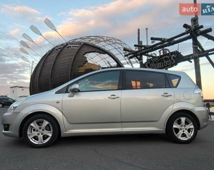 Серый Тойота Королла Версо, объемом двигателя 2.2 л и пробегом 197 тыс. км за 7300 $, фото 29 на Automoto.ua