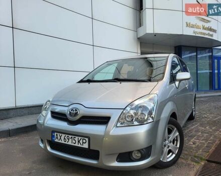 Серый Тойота Королла Версо, объемом двигателя 2.2 л и пробегом 197 тыс. км за 7300 $, фото 81 на Automoto.ua