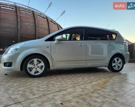 Серый Тойота Королла Версо, объемом двигателя 2.2 л и пробегом 197 тыс. км за 7300 $, фото 76 на Automoto.ua