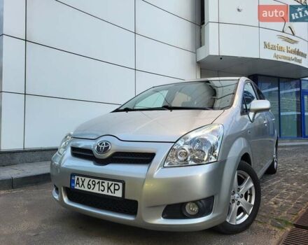 Серый Тойота Королла Версо, объемом двигателя 2.2 л и пробегом 197 тыс. км за 7300 $, фото 84 на Automoto.ua