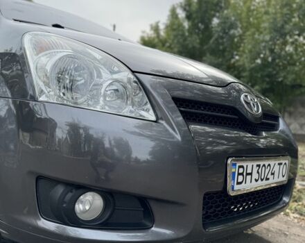 Сірий Тойота Королла Версо, об'ємом двигуна 2.2 л та пробігом 210 тис. км за 5500 $, фото 2 на Automoto.ua