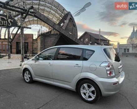 Серый Тойота Королла Версо, объемом двигателя 2.2 л и пробегом 197 тыс. км за 7300 $, фото 7 на Automoto.ua