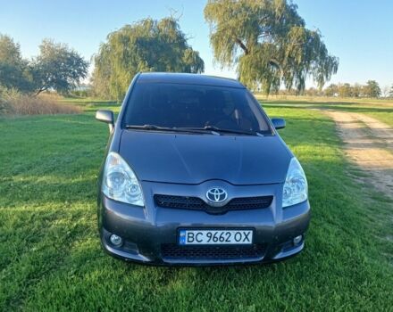 Серый Тойота Королла Версо, объемом двигателя 2.2 л и пробегом 279 тыс. км за 7000 $, фото 5 на Automoto.ua