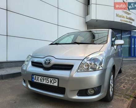 Серый Тойота Королла Версо, объемом двигателя 2.2 л и пробегом 197 тыс. км за 7300 $, фото 95 на Automoto.ua