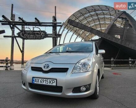 Серый Тойота Королла Версо, объемом двигателя 2.2 л и пробегом 197 тыс. км за 7300 $, фото 20 на Automoto.ua