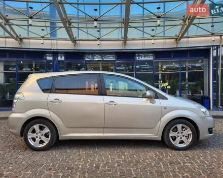 Серый Тойота Королла Версо, объемом двигателя 2.2 л и пробегом 197 тыс. км за 7300 $, фото 101 на Automoto.ua