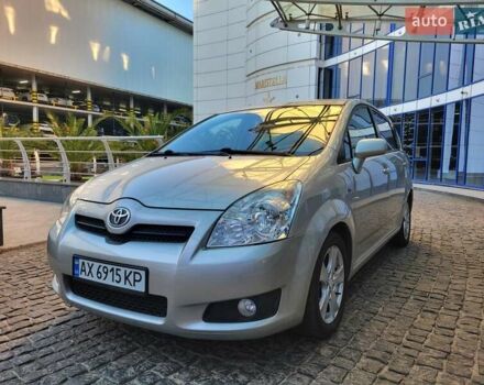 Серый Тойота Королла Версо, объемом двигателя 2.2 л и пробегом 197 тыс. км за 7300 $, фото 105 на Automoto.ua
