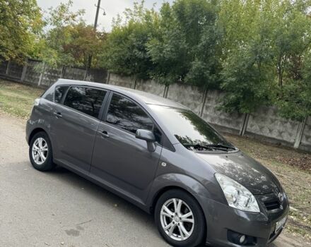 Сірий Тойота Королла Версо, об'ємом двигуна 2.2 л та пробігом 210 тис. км за 5500 $, фото 4 на Automoto.ua