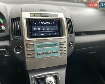 Серый Тойота Королла Версо, объемом двигателя 2.2 л и пробегом 275 тыс. км за 7400 $, фото 30 на Automoto.ua