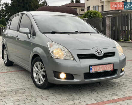 Серый Тойота Королла Версо, объемом двигателя 2.2 л и пробегом 275 тыс. км за 7400 $, фото 14 на Automoto.ua