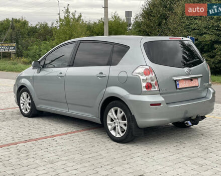 Серый Тойота Королла Версо, объемом двигателя 2.2 л и пробегом 275 тыс. км за 7400 $, фото 12 на Automoto.ua