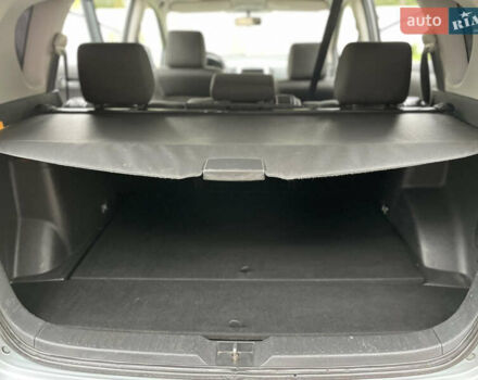 Серый Тойота Королла Версо, объемом двигателя 2.2 л и пробегом 275 тыс. км за 7400 $, фото 20 на Automoto.ua