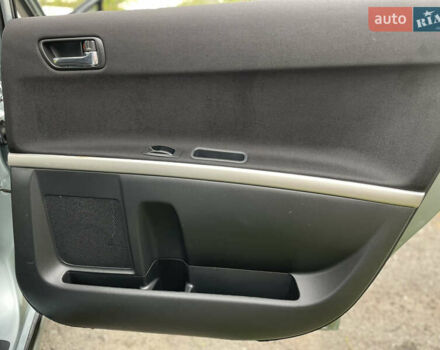 Серый Тойота Королла Версо, объемом двигателя 2.2 л и пробегом 275 тыс. км за 7400 $, фото 22 на Automoto.ua