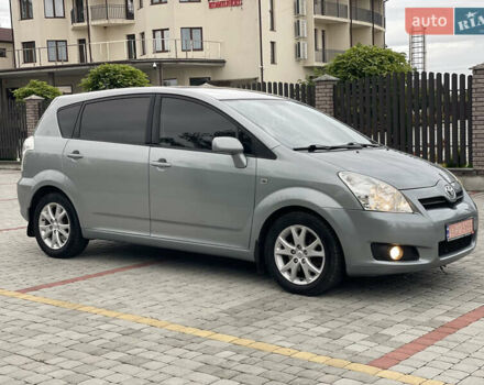 Серый Тойота Королла Версо, объемом двигателя 2.2 л и пробегом 275 тыс. км за 7400 $, фото 5 на Automoto.ua