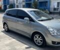 Сірий Тойота Королла Версо, об'ємом двигуна 2.2 л та пробігом 337 тис. км за 6600 $, фото 2 на Automoto.ua
