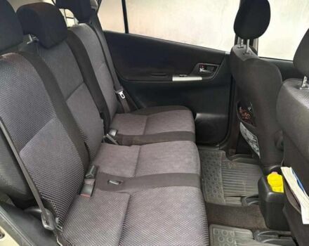 Сірий Тойота Королла Версо, об'ємом двигуна 1.6 л та пробігом 270 тис. км за 4800 $, фото 3 на Automoto.ua