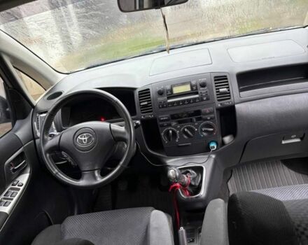 Сірий Тойота Королла Версо, об'ємом двигуна 1.6 л та пробігом 270 тис. км за 4800 $, фото 5 на Automoto.ua