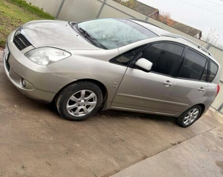 Сірий Тойота Королла Версо, об'ємом двигуна 1.6 л та пробігом 270 тис. км за 4800 $, фото 1 на Automoto.ua