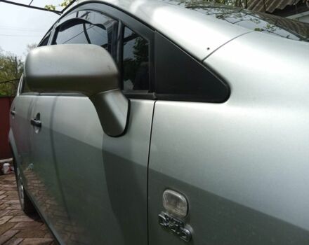 Серый Тойота Королла Версо, объемом двигателя 2 л и пробегом 350 тыс. км за 4500 $, фото 3 на Automoto.ua