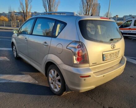 Серый Тойота Королла Версо, объемом двигателя 1.8 л и пробегом 217 тыс. км за 4300 $, фото 4 на Automoto.ua