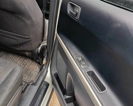 Сірий Тойота Королла Версо, об'ємом двигуна 2.2 л та пробігом 183 тис. км за 6500 $, фото 16 на Automoto.ua