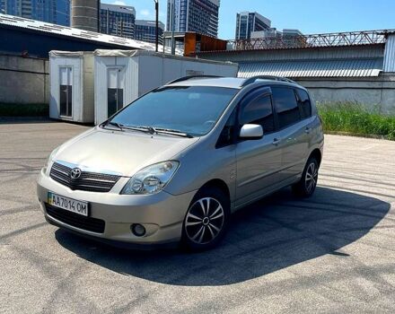 Сірий Тойота Королла Версо, об'ємом двигуна 1.8 л та пробігом 324 тис. км за 4600 $, фото 1 на Automoto.ua