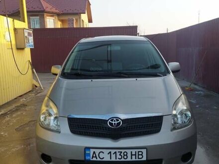 Тойота Королла Версо 2003 в Владимир-Волынский на Automoto.ua Серый Тойота Королла Версо, объемом двигателя 2 л и пробегом 396 тыс. км за 4500 $, фото 1 на Automoto.ua
