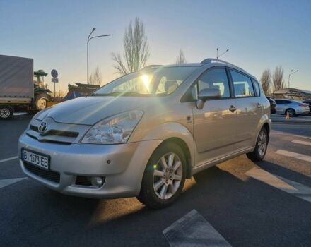 Серый Тойота Королла Версо, объемом двигателя 1.8 л и пробегом 217 тыс. км за 4300 $, фото 1 на Automoto.ua