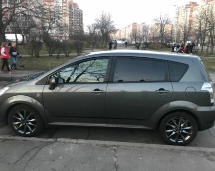 Серый Тойота Королла Версо, объемом двигателя 1.8 л и пробегом 222 тыс. км за 5900 $, фото 1 на Automoto.ua