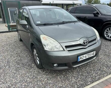 Сірий Тойота Королла Версо, об'ємом двигуна 2 л та пробігом 270 тис. км за 5100 $, фото 1 на Automoto.ua