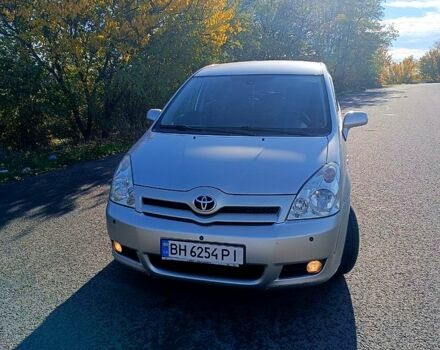 Серый Тойота Королла Версо, объемом двигателя 2 л и пробегом 0 тыс. км за 4950 $, фото 1 на Automoto.ua