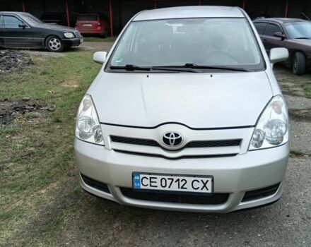 Серый Тойота Королла Версо, объемом двигателя 1.6 л и пробегом 333 тыс. км за 4800 $, фото 1 на Automoto.ua