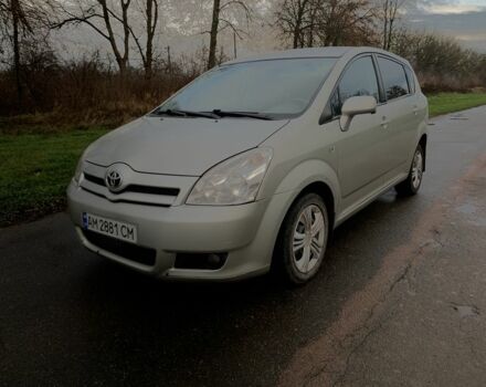 Серый Тойота Королла Версо, объемом двигателя 2 л и пробегом 243 тыс. км за 4800 $, фото 1 на Automoto.ua