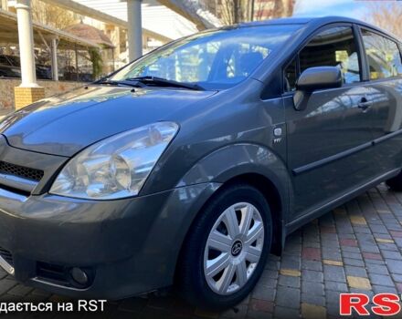 Сірий Тойота Королла Версо, об'ємом двигуна 1.8 л та пробігом 235 тис. км за 5350 $, фото 1 на Automoto.ua