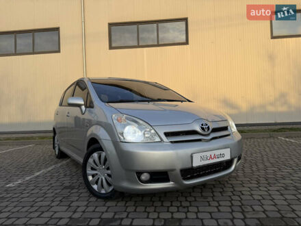 Сірий Тойота Королла Версо, об'ємом двигуна 2.2 л та пробігом 268 тис. км за 7850 $, фото 1 на Automoto.ua