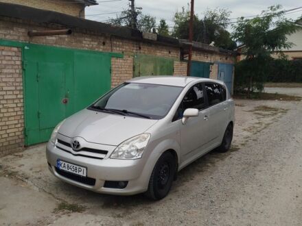 Тойота Королла Версо 2007 в Киеве на Automoto.ua Серый Тойота Королла Версо, объемом двигателя 1.6 л и пробегом 32 тыс. км за 5800 $, фото 1 на Automoto.ua