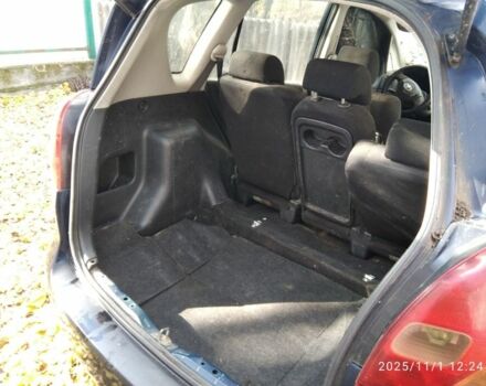 Синий Тойота Королла Версо, объемом двигателя 1.8 л и пробегом 200 тыс. км за 1150 $, фото 4 на Automoto.ua