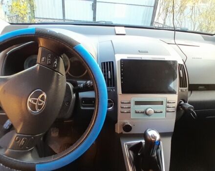 Синий Тойота Королла Версо, объемом двигателя 2 л и пробегом 305 тыс. км за 5900 $, фото 6 на Automoto.ua