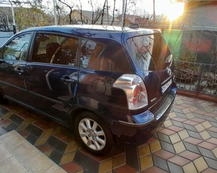 Синий Тойота Королла Версо, объемом двигателя 2 л и пробегом 305 тыс. км за 5900 $, фото 3 на Automoto.ua