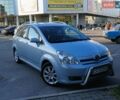 Синий Тойота Королла Версо, объемом двигателя 2 л и пробегом 288 тыс. км за 5900 $, фото 1 на Automoto.ua