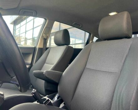 Синий Тойота Королла Версо, объемом двигателя 2.2 л и пробегом 268 тыс. км за 7800 $, фото 8 на Automoto.ua