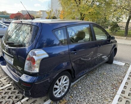 Синий Тойота Королла Версо, объемом двигателя 2 л и пробегом 283 тыс. км за 2400 $, фото 2 на Automoto.ua