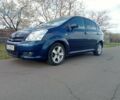 Синий Тойота Королла Версо, объемом двигателя 2.2 л и пробегом 270 тыс. км за 4850 $, фото 1 на Automoto.ua