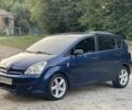Синий Тойота Королла Версо, объемом двигателя 2.2 л и пробегом 300 тыс. км за 2350 $, фото 4 на Automoto.ua