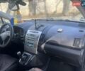 Синий Тойота Королла Версо, объемом двигателя 2.2 л и пробегом 340 тыс. км за 6000 $, фото 2 на Automoto.ua