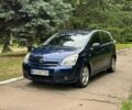 Синий Тойота Королла Версо, объемом двигателя 2.2 л и пробегом 265 тыс. км за 4700 $, фото 1 на Automoto.ua