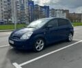 Синій Тойота Королла Версо, об'ємом двигуна 2.2 л та пробігом 302 тис. км за 6500 $, фото 1 на Automoto.ua